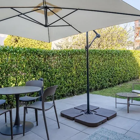 Blue By Wonderful Italy *