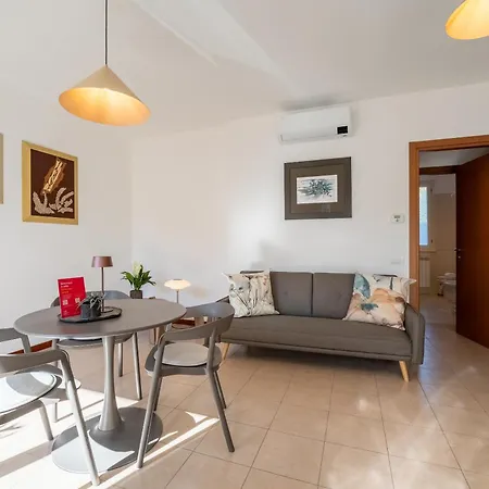 Blue By Wonderful Italy Bellagio